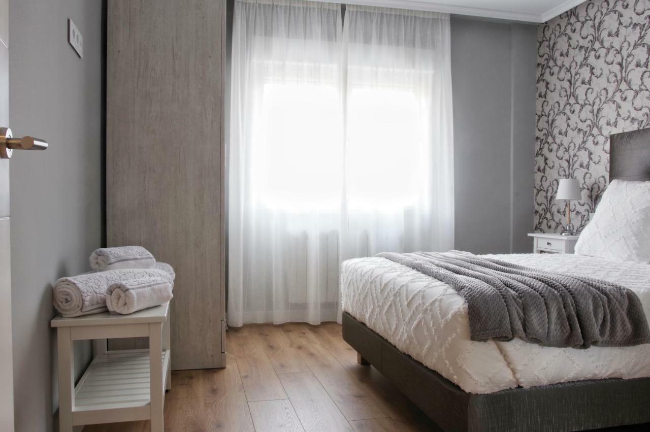 Apartamentos Bahia San Lorenzo กิฮอน ภายนอก รูปภาพ